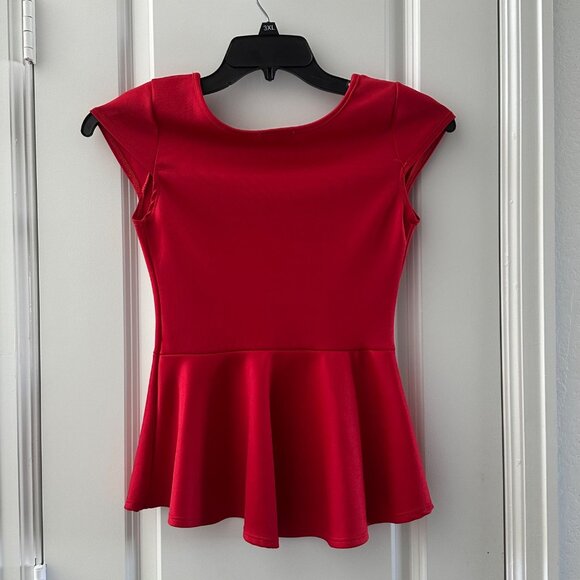 Red Peplum Top With Cap Sleeves  Medium Size  96% Polyester 4% Spandex  Love J U - Picture 2 of 6